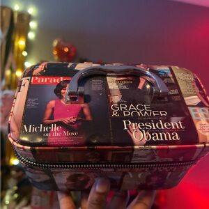 Stylish Magazine Print Women's Bag